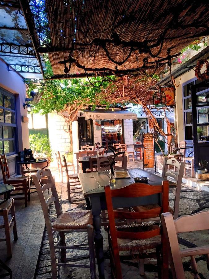 Amalias Place Mytikas  Exterior photo